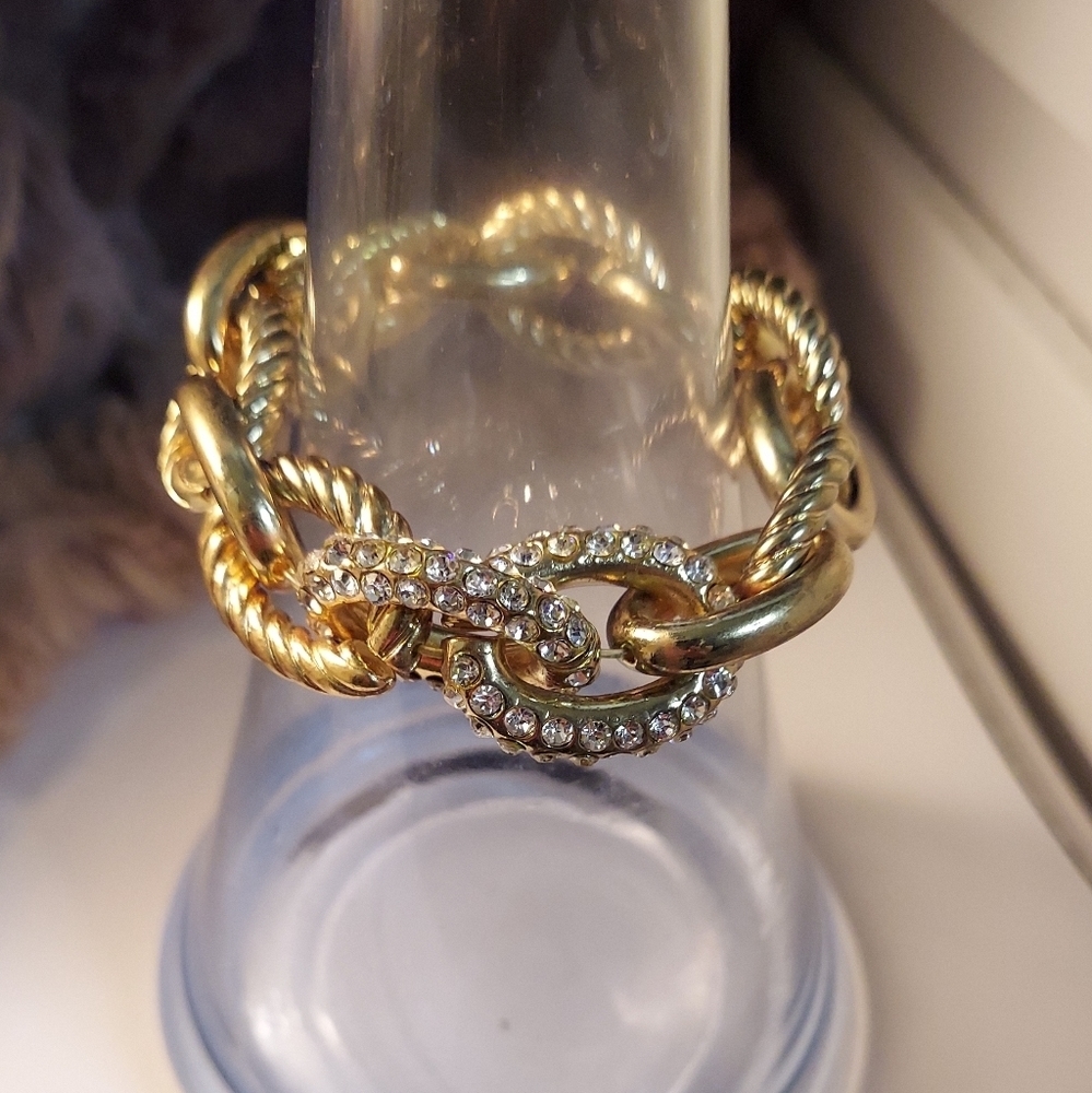 Gold Tone Bracelet With Swarovski Crystals